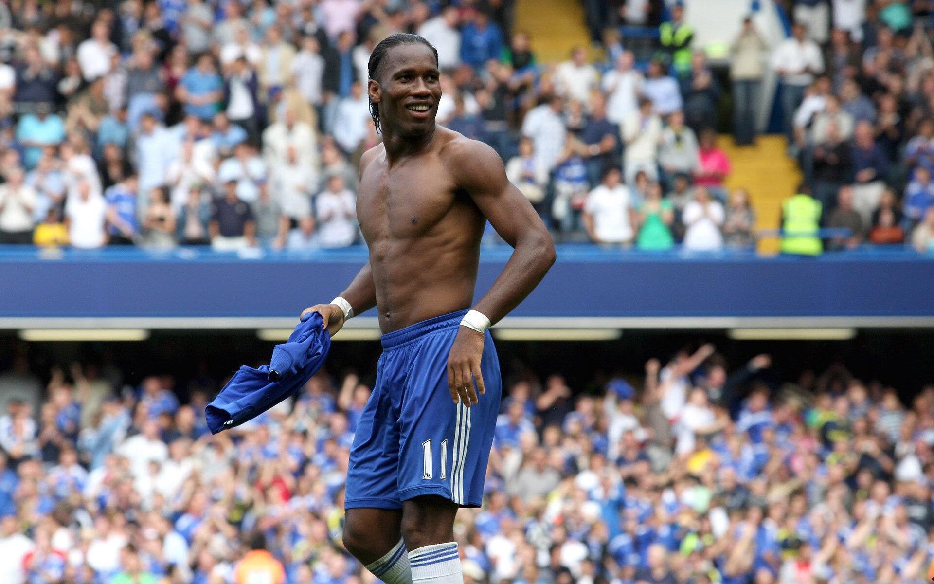 破门艺术的极致演绎，解析足坛四大贴地斩大师的黄金法则